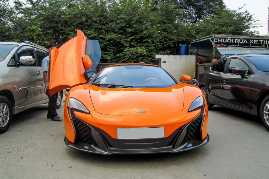 Thiết kế đầu xe mclaren 650s spider