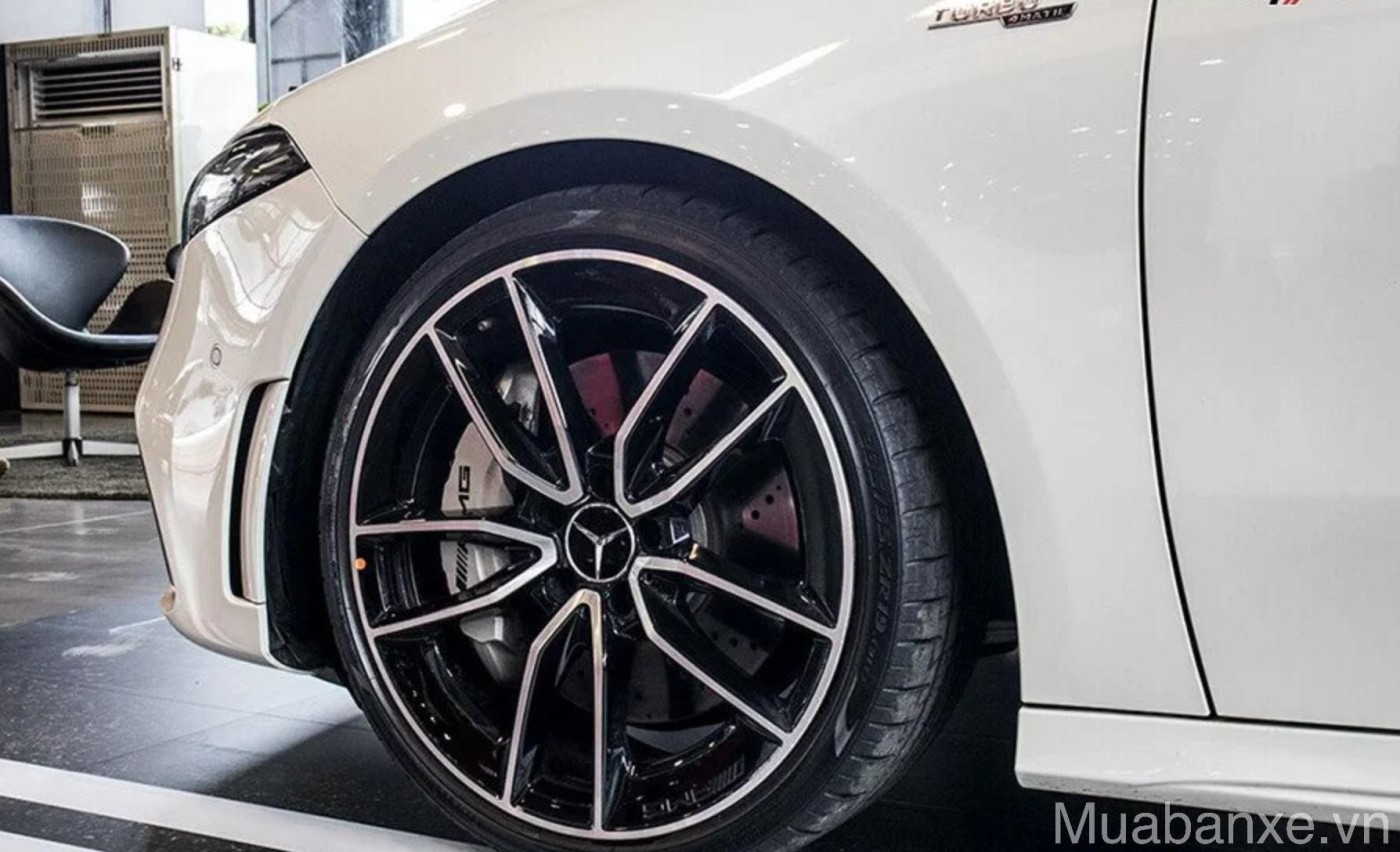 mam va lop xe mercedes amg a35 4matic tinbanxe vn