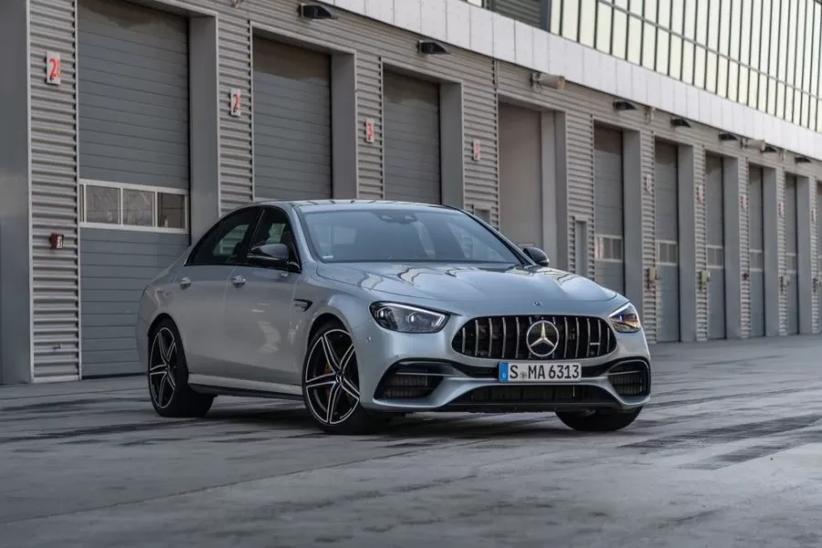 Thiết kế đầu xe mercedes amg e63