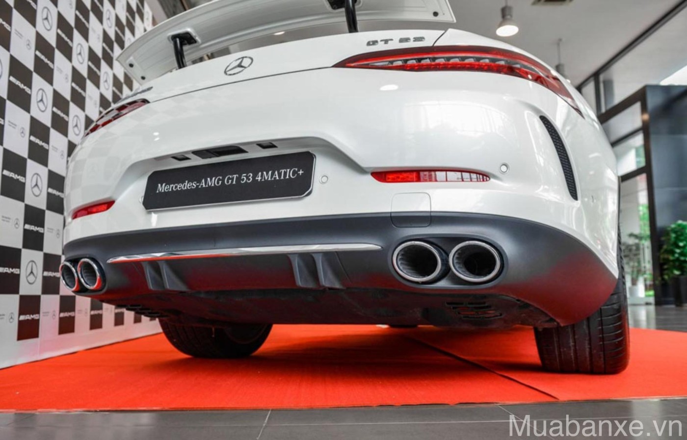 duoi xe mercedes amg gt 53 4matic tinbanxe vn