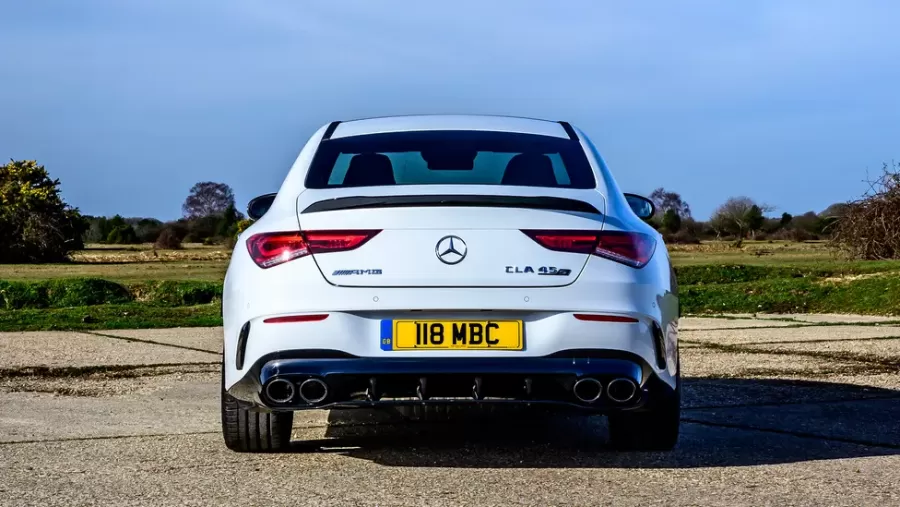 Thiết kế đuôi xe mercedes cla 45 amg 