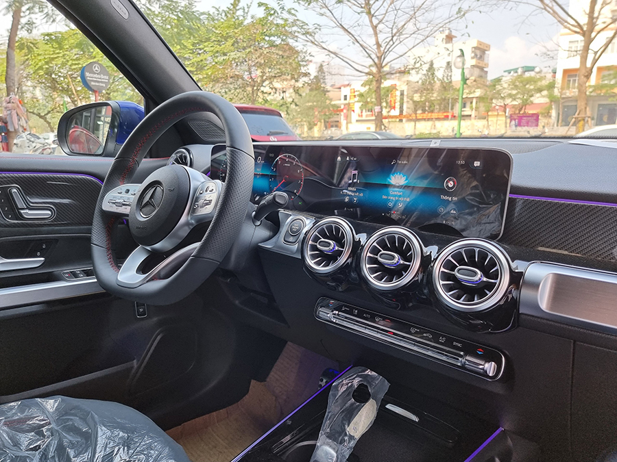 tien nghi mercedes benz glb 200 tinbanxe