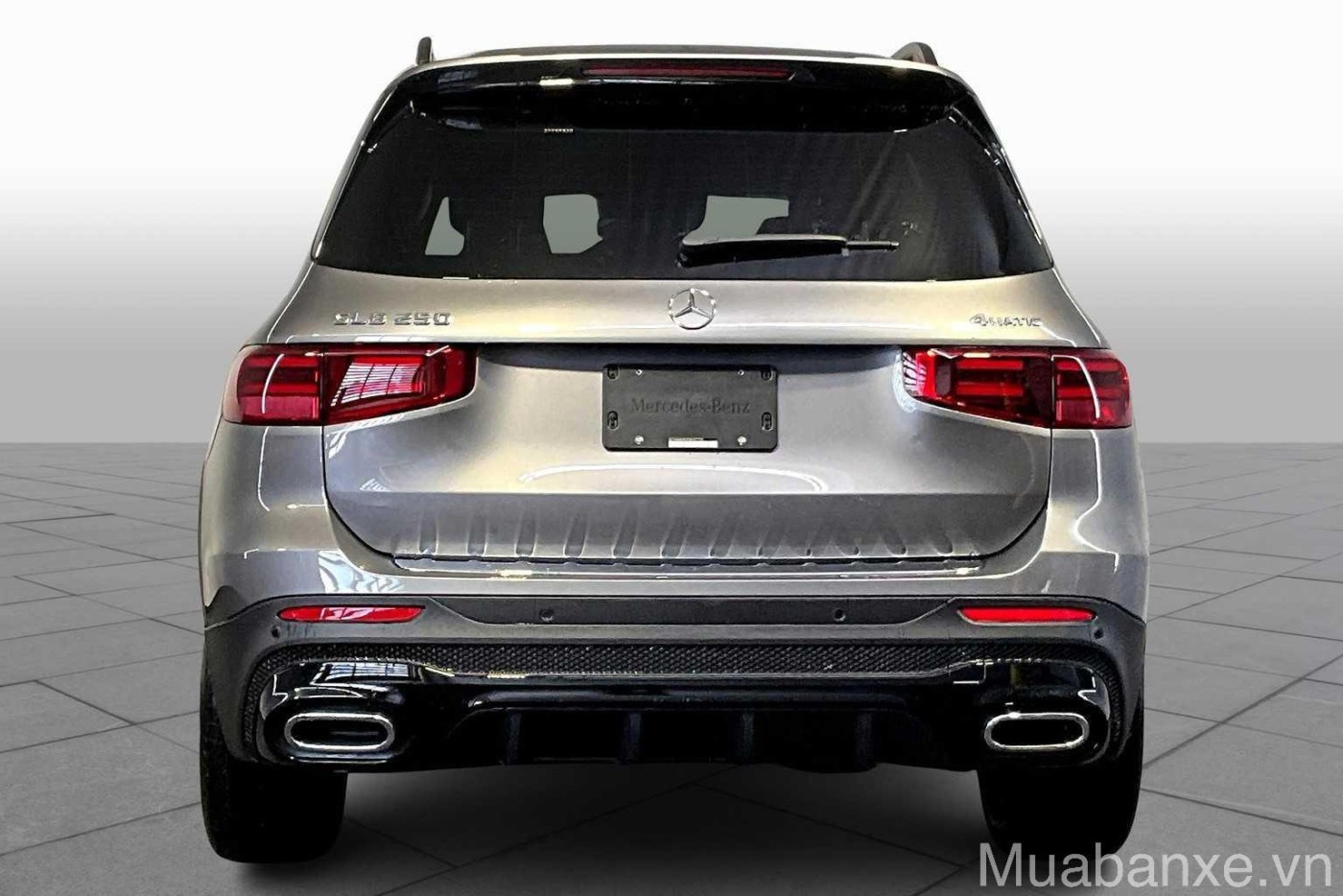 duoi xe mercedes benz glb 250 tinbanxe vn