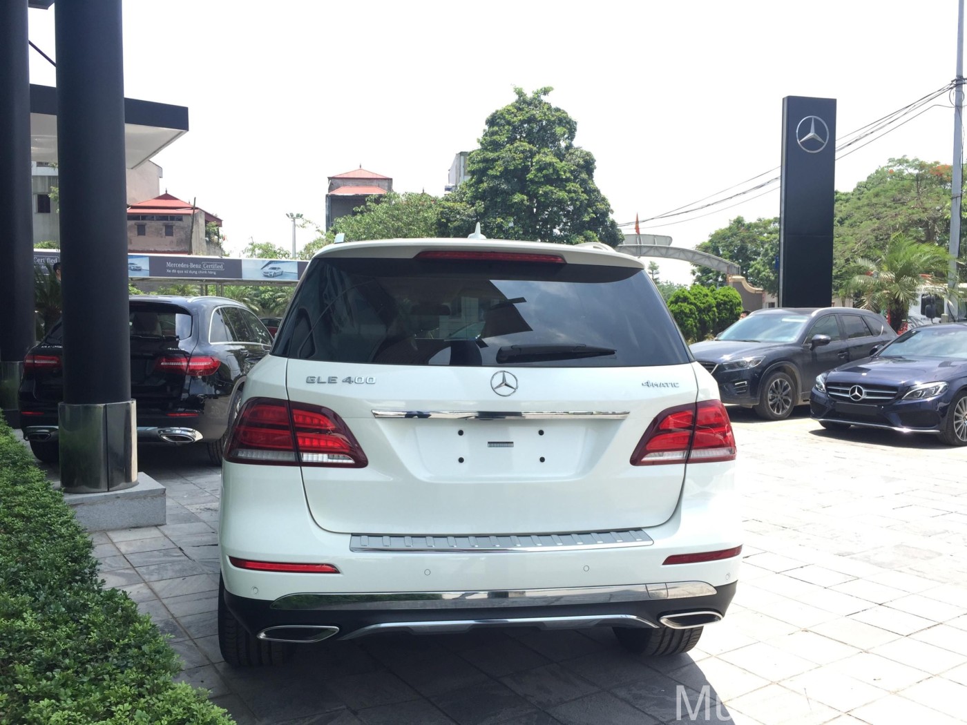 duoi xe mercedes gle 400 tinbanxe vn