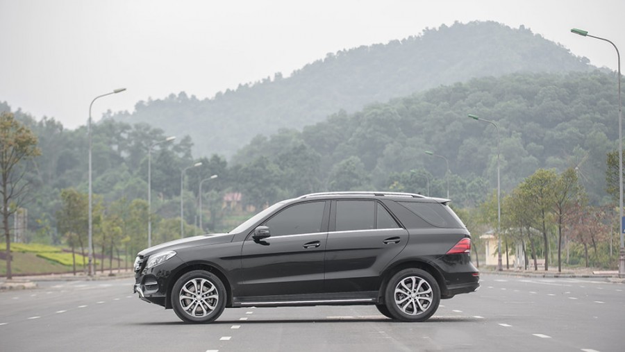 Thiết kế thân xe mercedes gle 400 exclusive 