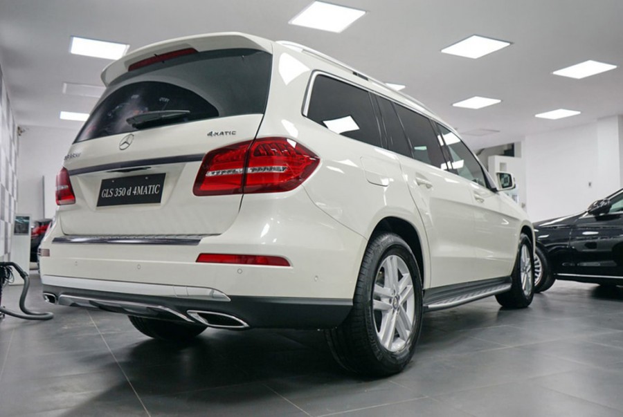 Thiết kế đuôi xe mercedes gls 350 