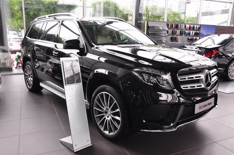 So sánh xe mercedes gls 500 