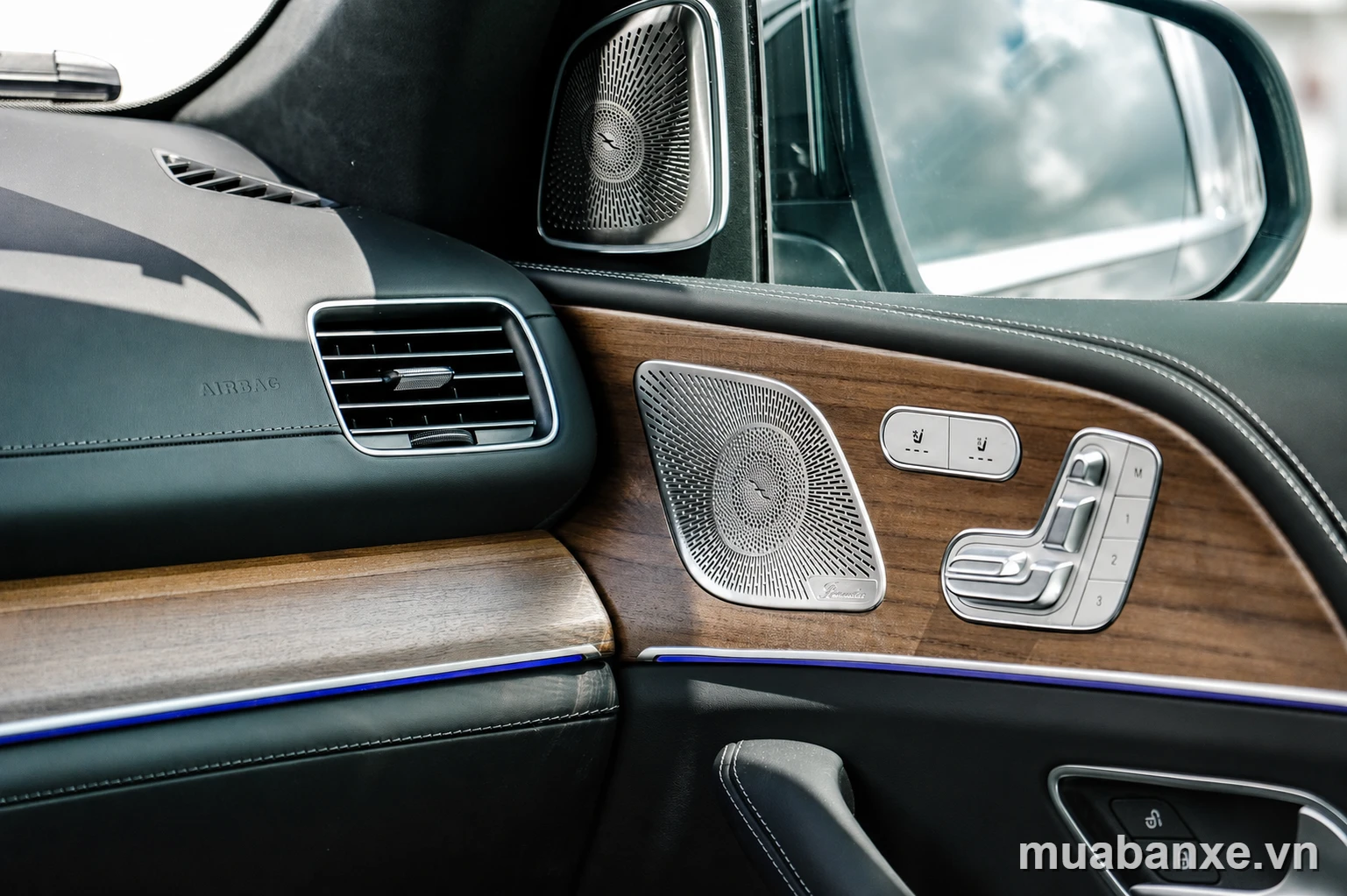 Cận cảnh nội thất Mercedes-Maybach GLS 480