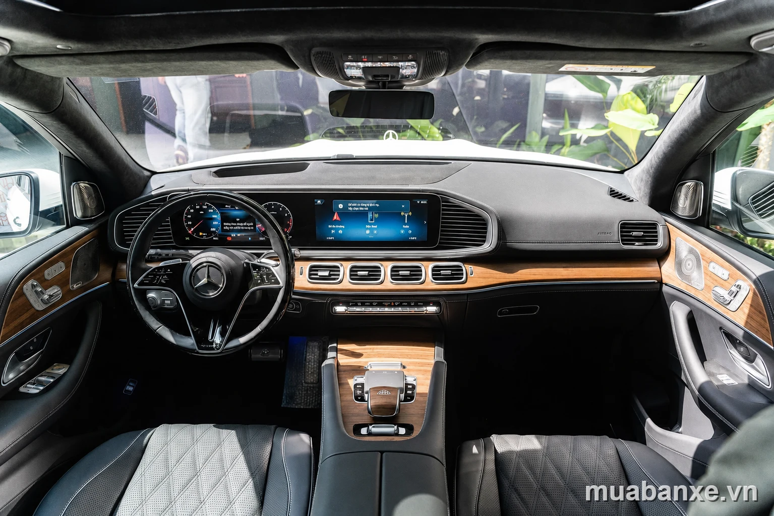 Khoang lái Mercedes-Maybach GLS 480