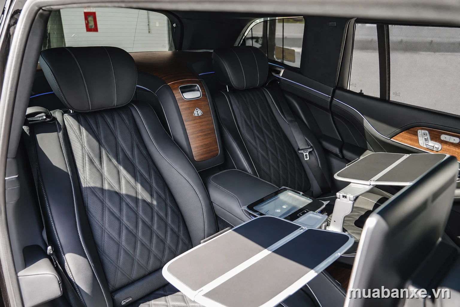 Khoang sau Mercedes-Maybach GLS 480