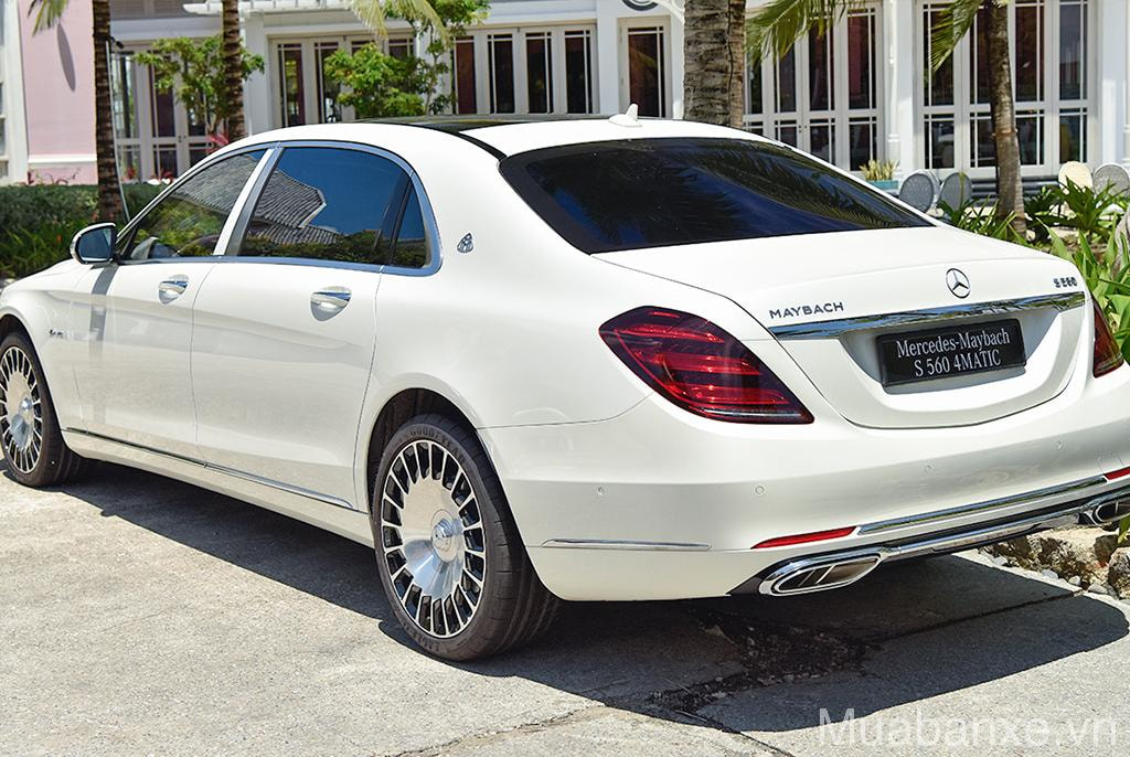 duoi xe mercedes maybach s560 tinbanxe vn
