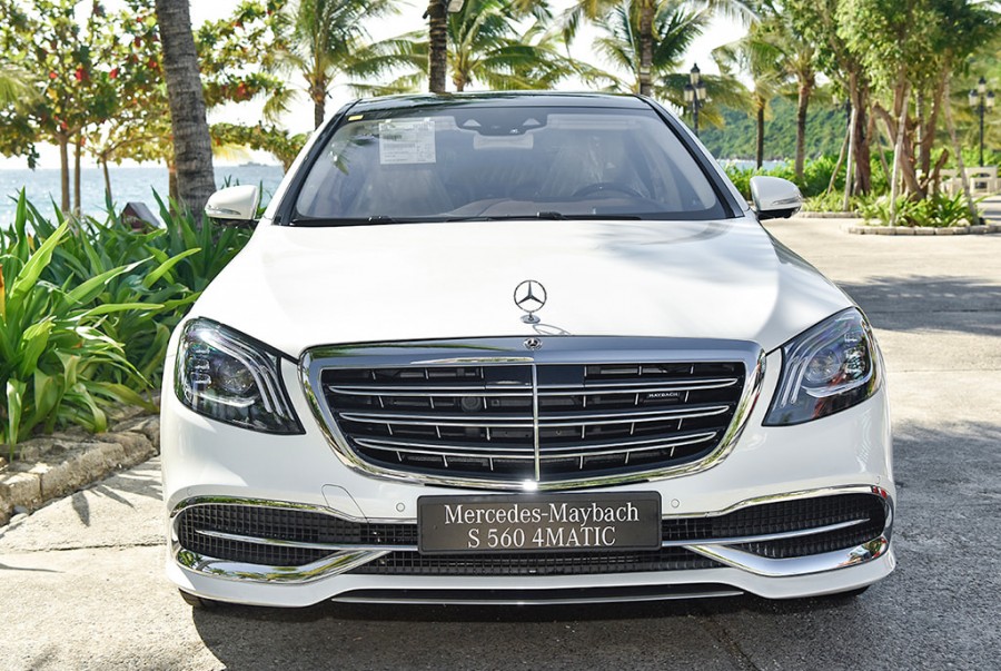 Thiết kế đầu xe mercedes maybach s560 