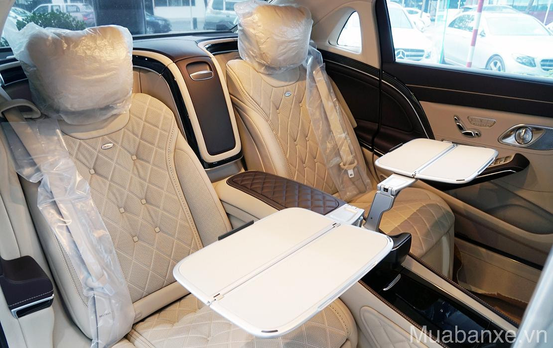 he thong ghe ngoi tren xe mercedes maybach s560 1 tinbanxe vn