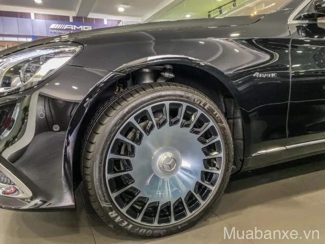mam va lop xe mercedes maybach s560 tinbanxe vn
