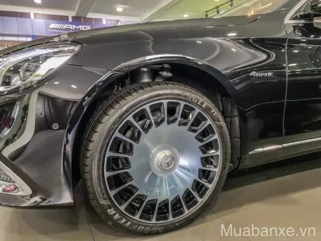 mam va lop xe mercedes maybach s560 tinbanxe vn