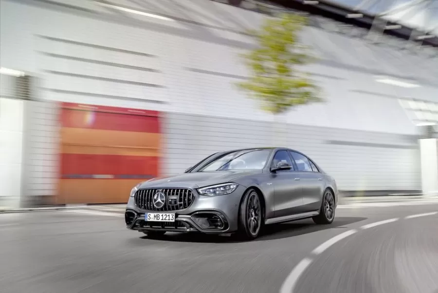Thiết kế đầu xe mercedes s63 4matic