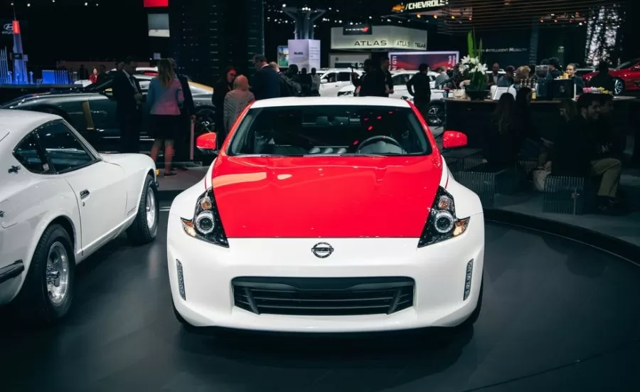 Thiết kế đầu xe nissan 370Z 