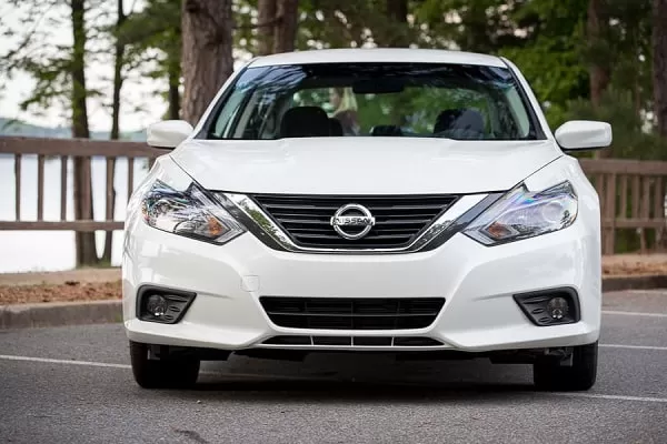 Thiết kế đầu xe nissan teana