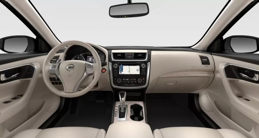 Thiết kế vô lăng và táp lô nissan teana