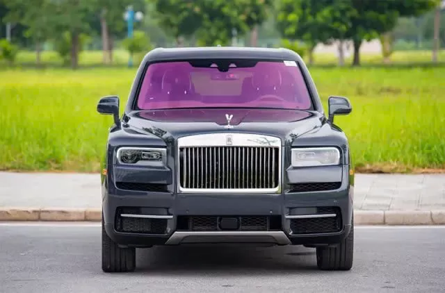 dau xe rolls royce cullinan tinbanxe vn