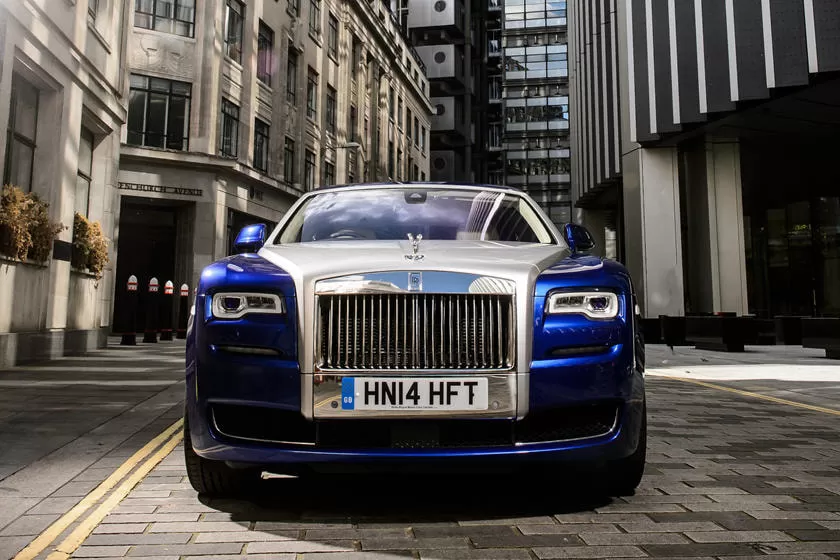 Trang bị tính năng an toàn rolls royce ghost series ii