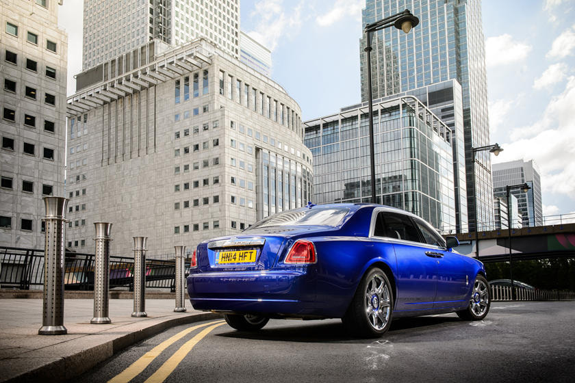 Thiết kế đuôi xe rolls royce ghost series ii 