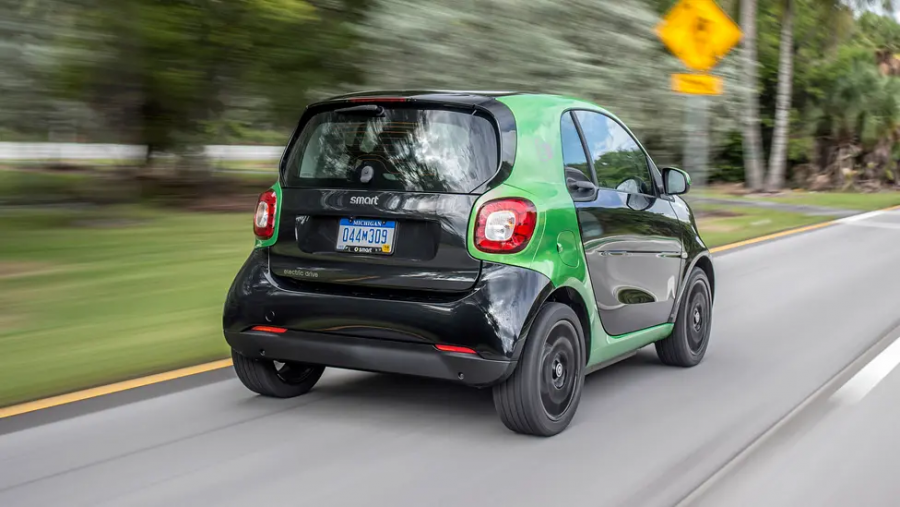 Thiết kế đuôi xe smart fortwo electric drive