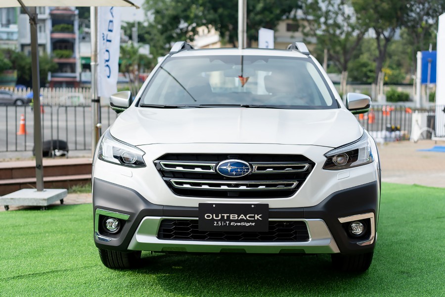 gia xe subaru outback tinbanxe 2 tinbanxe vn