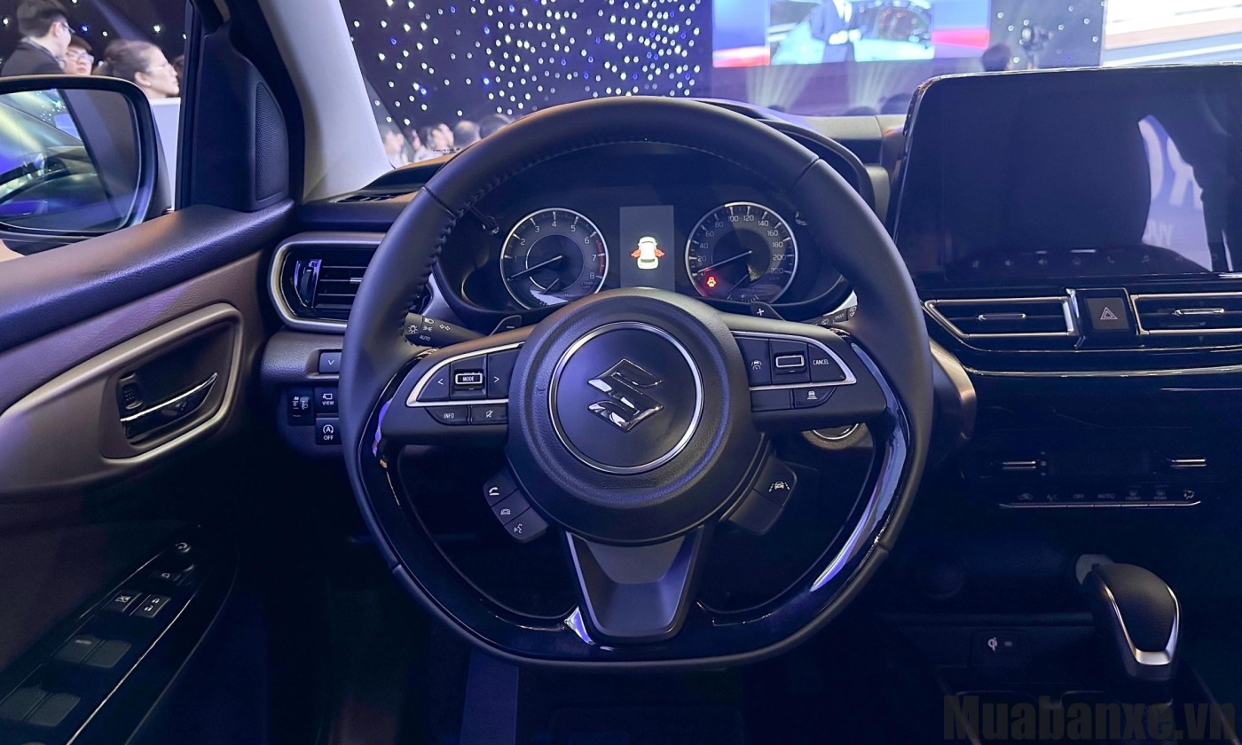 vo lang xe suzuki fronx
