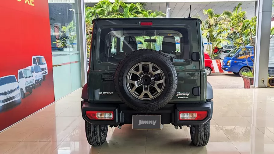Đuôi xe Suzuki Jimny