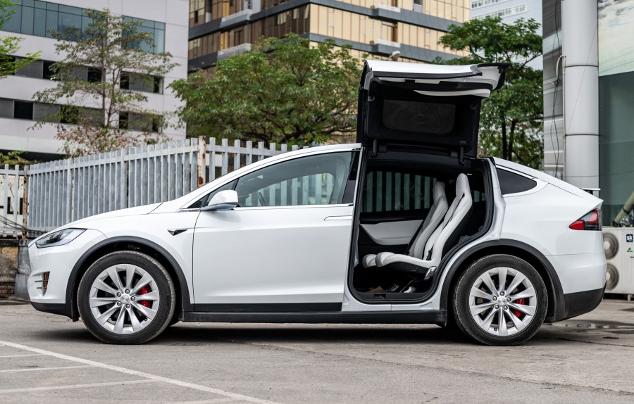 Thiết kế thân xe tesla model x