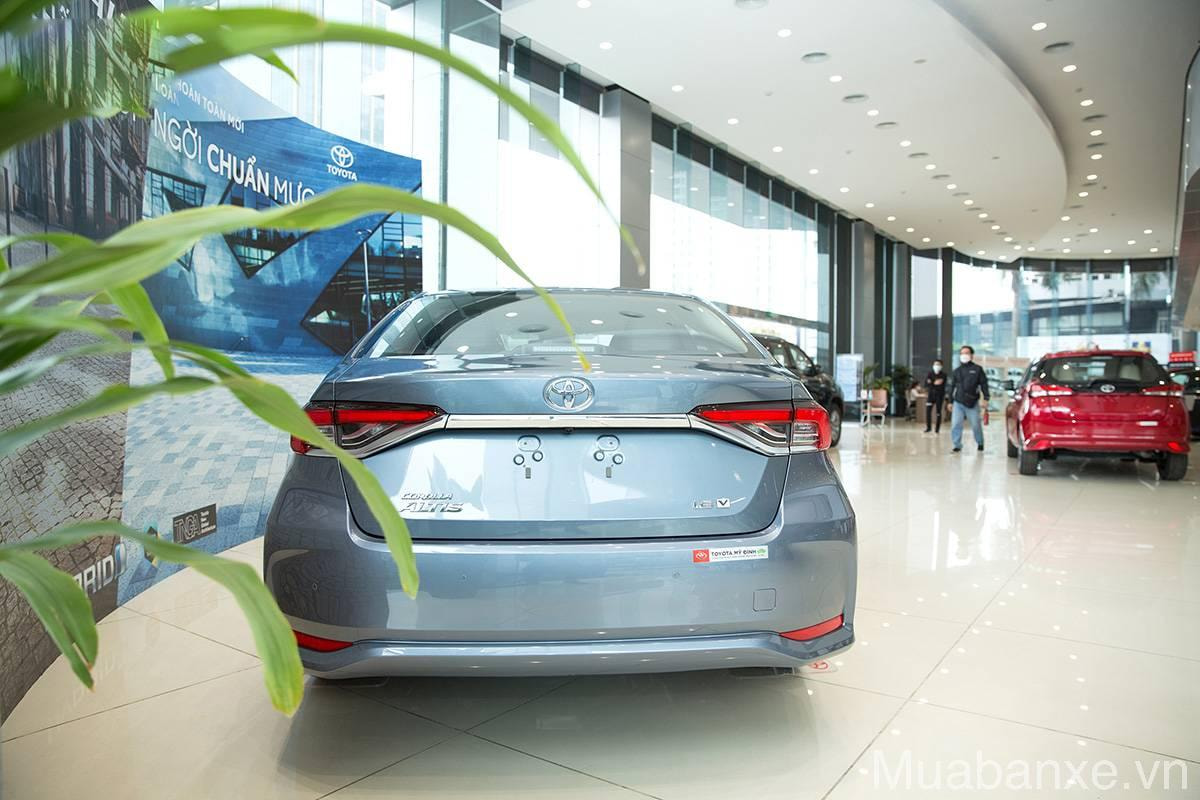 duoi xe toyota altis tinbanxe vn