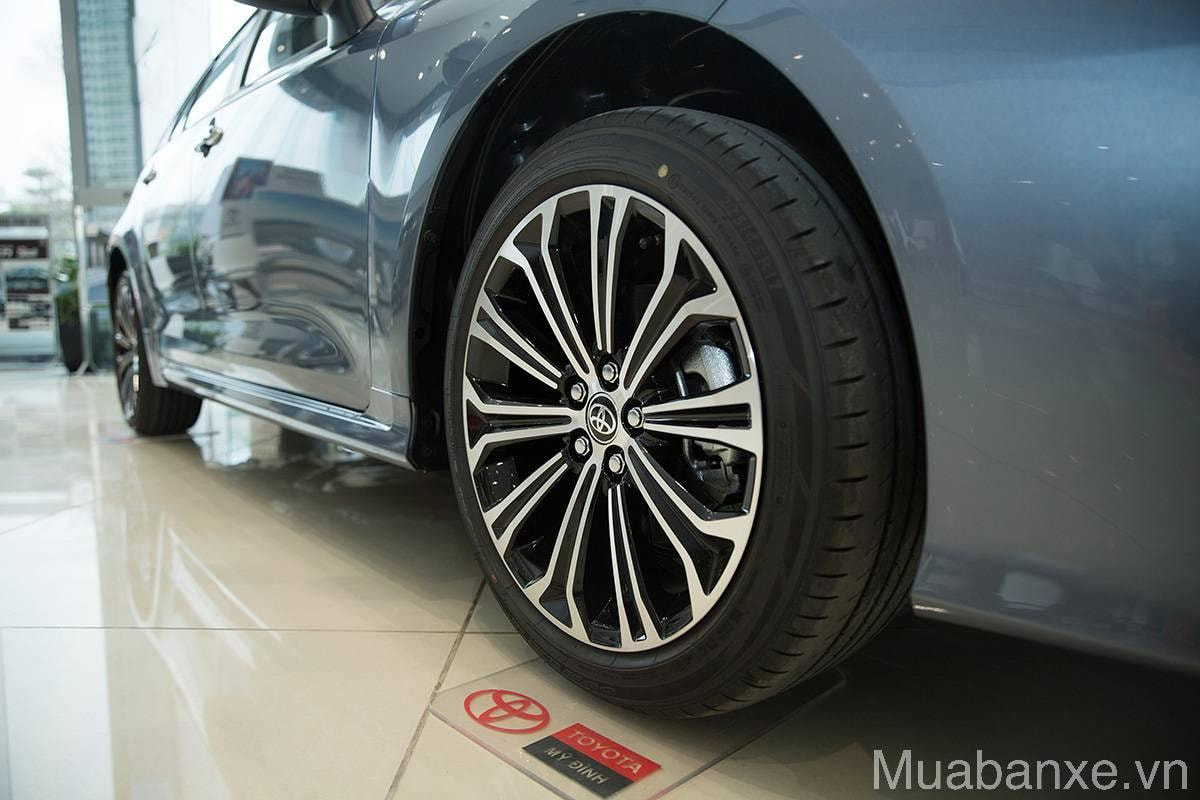 mam va lop xe toyota altis tinbanxe vn