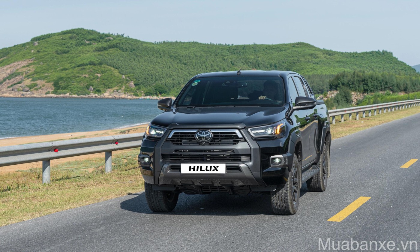 cam giac lai xe toyota hilux tinbanxe vn