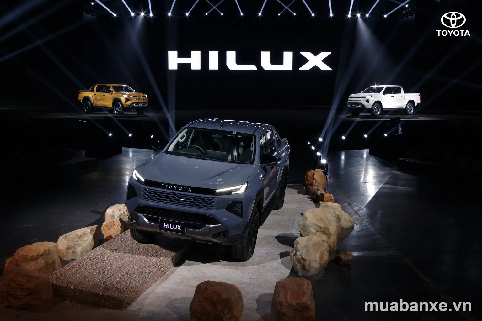Ra mắt Toyota Hilux
