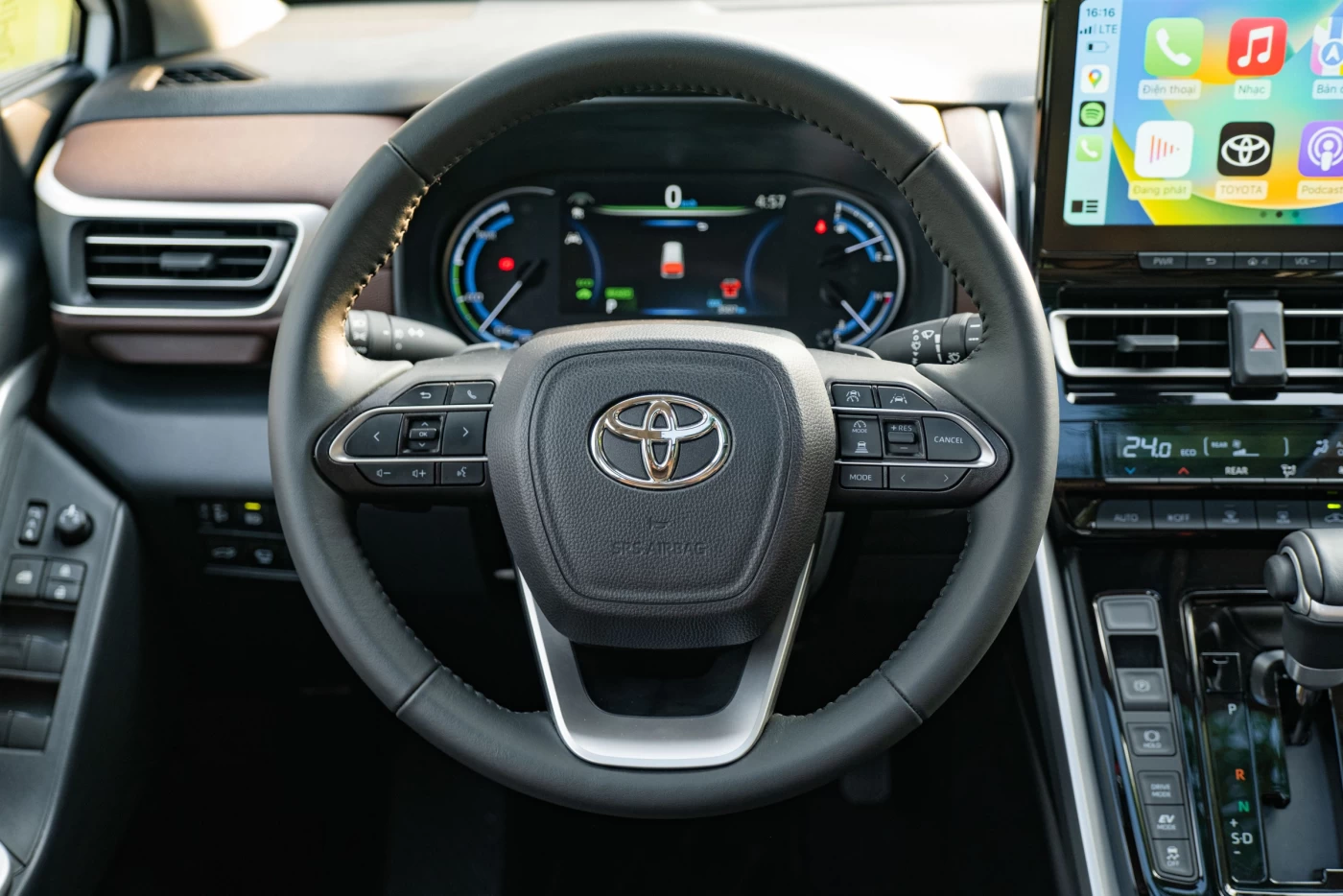 Vô lăng Toyota innova cross