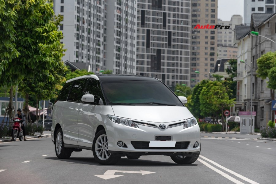 Thiết kế đầu xe toyota previa 