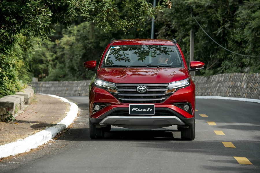 Thiết kế đầu xe toyota rush