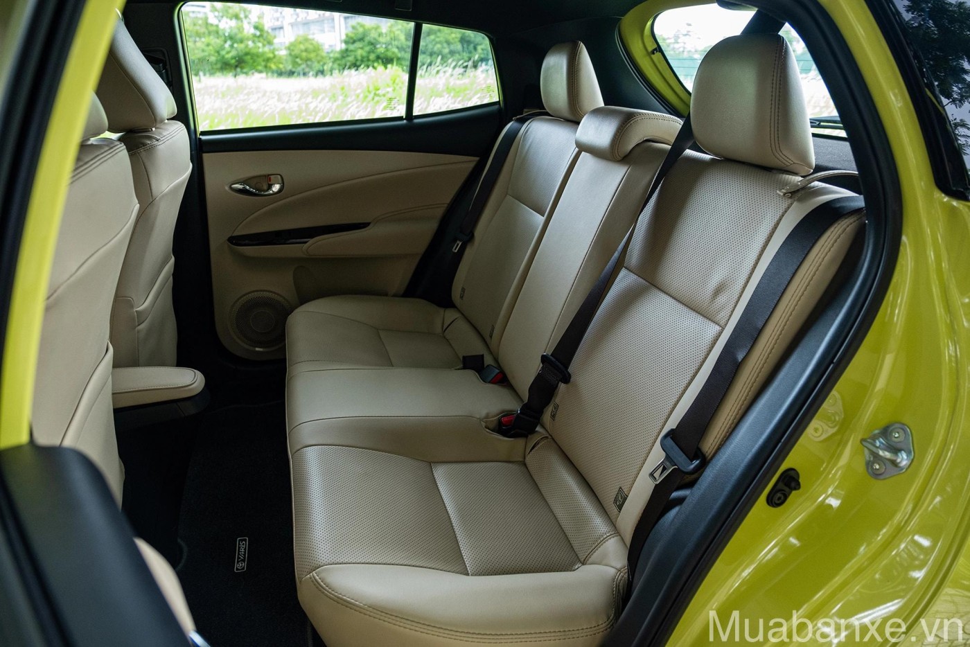 he thong ghe ngoi tren xe toyota yaris tinbanxe vn