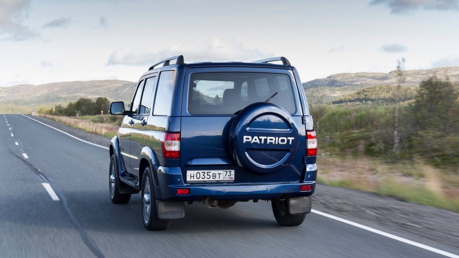 Thiết kế đuôi xe uaz patriot 