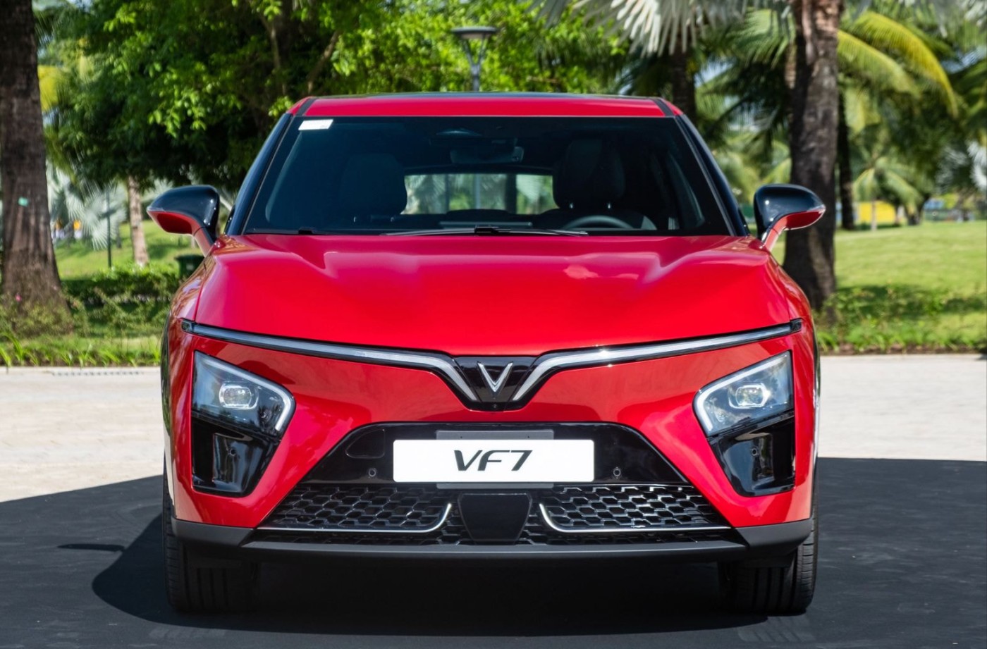 dau xe vinfast vf7