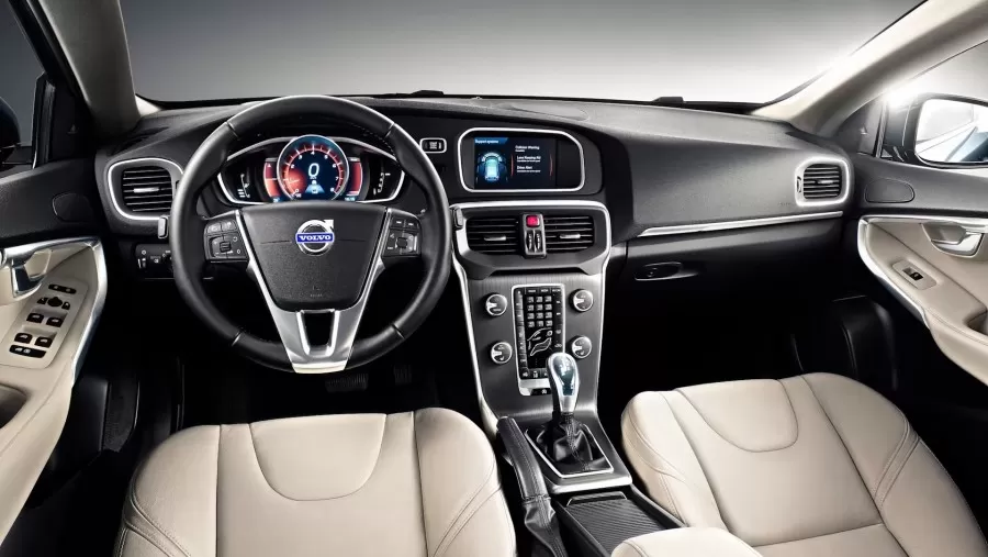 Thiết kế vô lăng và táp lô volvo v40