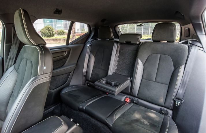 ghe ngoi xe volvo xc40 1