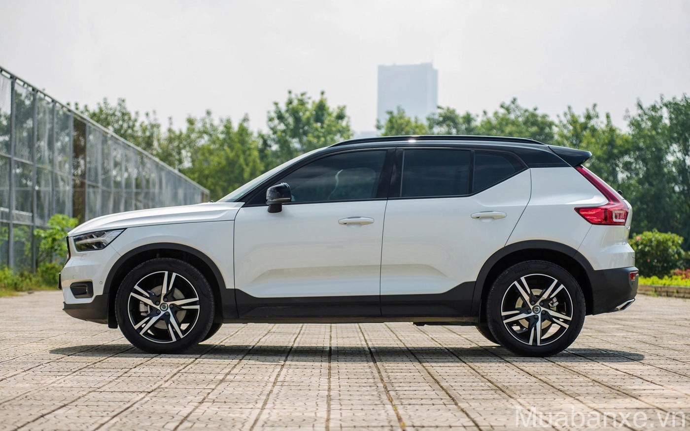 thiet ke than xe volvo xc40 tinbanxe vn