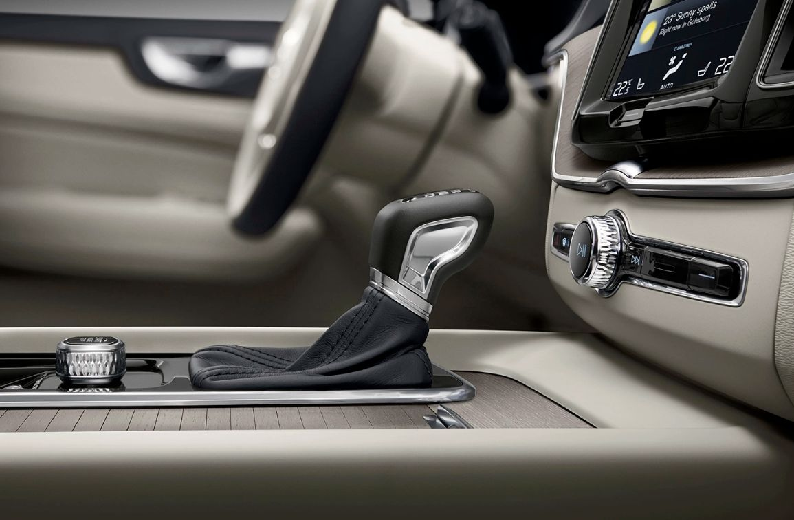 Hộp số xe volvo xc60