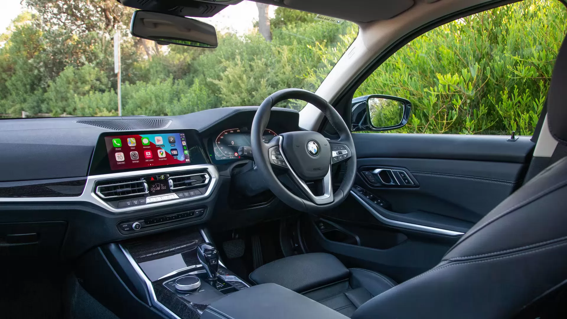 Nội thất BMW 330i