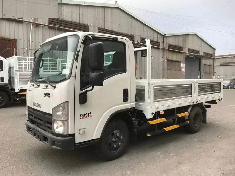 gia-xe-xe-tai-isuzu-qkr270-tinbanxe-1.png