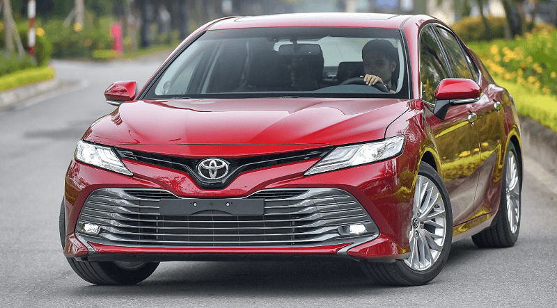 toyota-camry-mau-do-tinbanxe.png