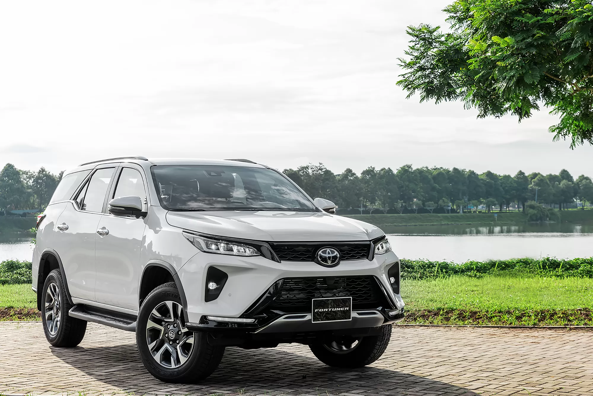 Ngoại thất Toyota Fortuner