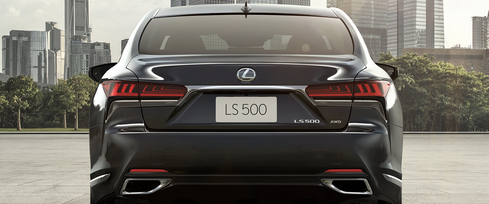 gia-xe-lexus-ls-500-tinbanxe-4.png